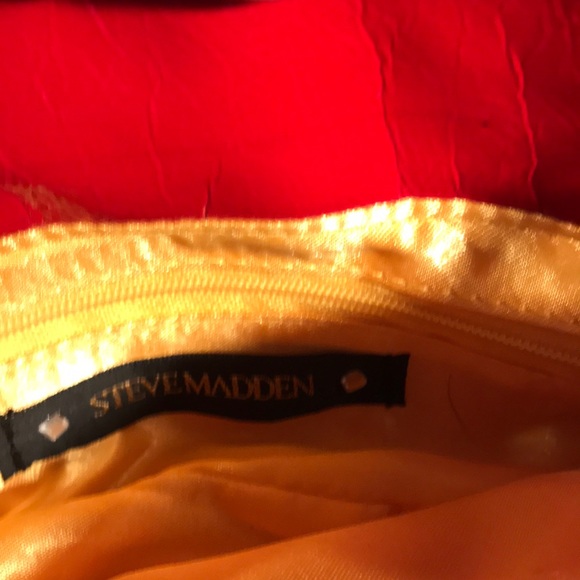 Steve Madden Red Vegan Leather Crossbody Clutch 90’s - Picture 6 of 6